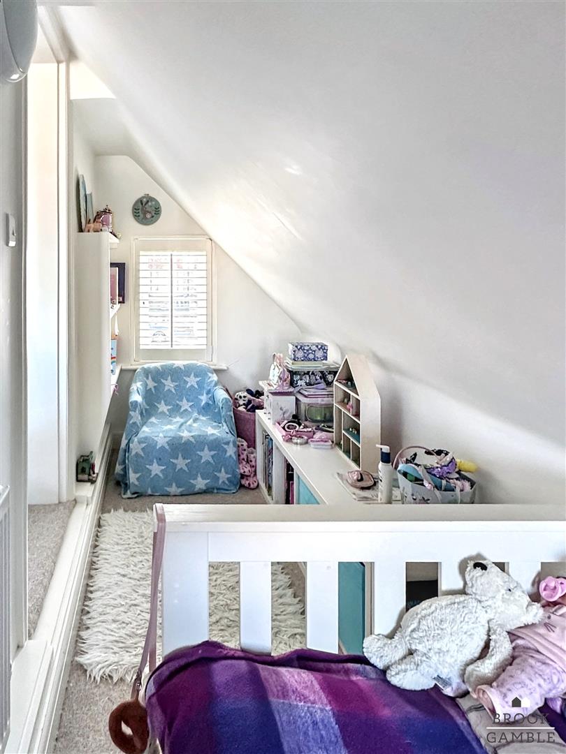 3 Bedroom House. Milton Road in Eastbourne,  15